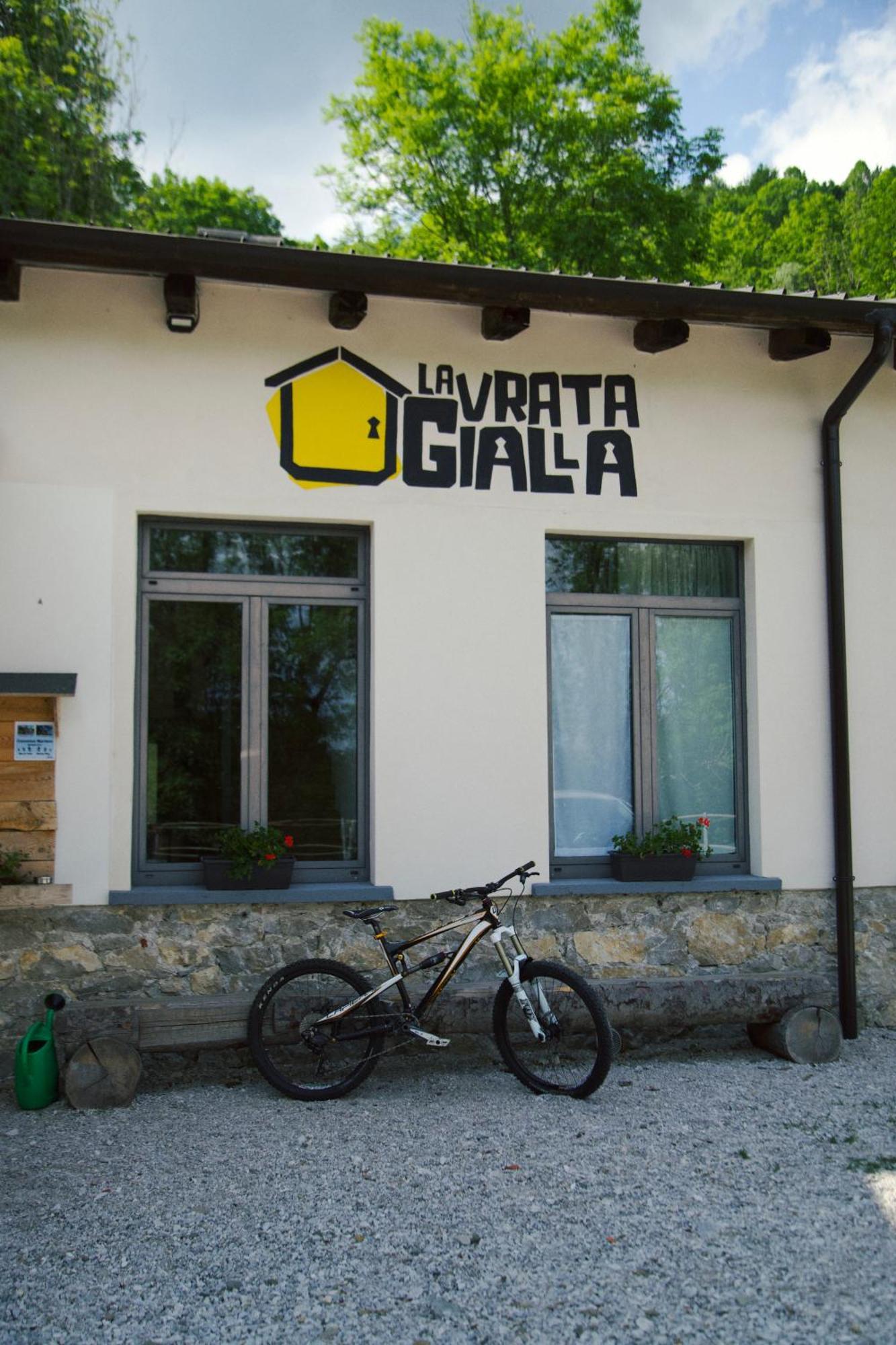 La Vrata Gialla Taipana Exterior foto